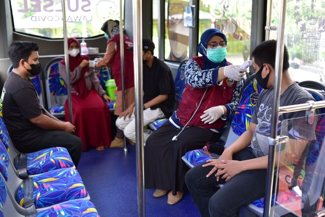 Pembelajaran Tatap Muka akan Dimulai, Pemprov Sulsel Vaksin 1.000 Siswa SMA
